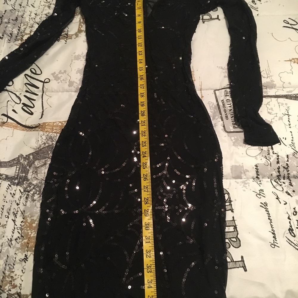 Dress - Picture 7 of 7